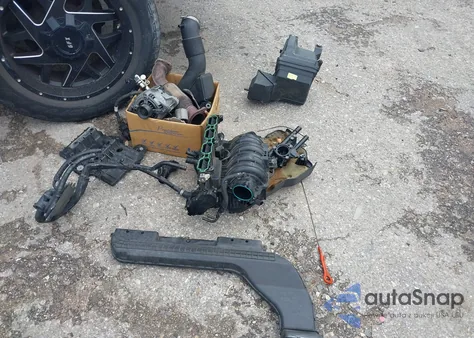 2015 Hyundai Sonata Limited z USA, uszkodzony, nr VIN 5NPE34AF5FH094184